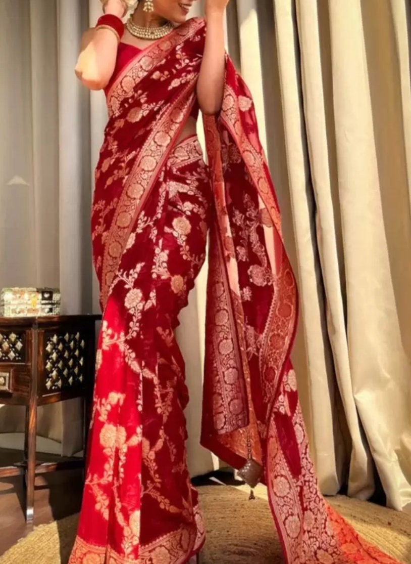 Red and gold-toned kanjeevaram saree, Woven Design Zari Pure Silk Kanjeevaram Saree, woven design border, Perfect Gift Christmas