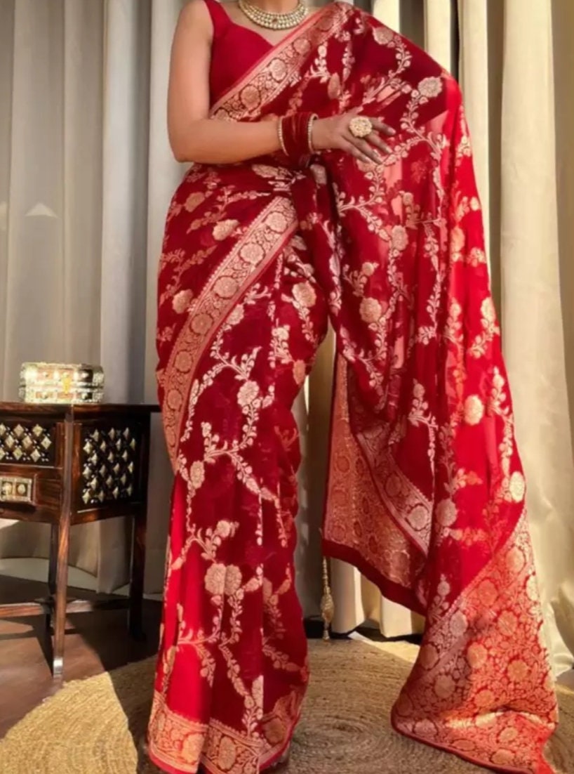 Red and gold-toned kanjeevaram saree, Woven Design Zari Pure Silk Kanjeevaram Saree, woven design border, Perfect Gift Christmas