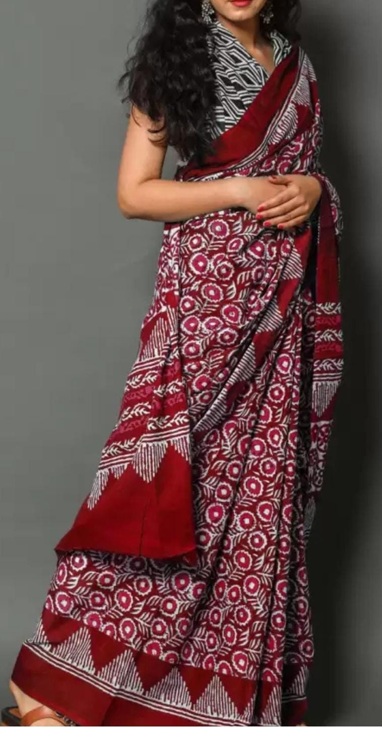 Ethnic Motifs Printed Pure Cotton Saree, Red and white saree, Saree with FREE Petticoat, The saree does not come with a blouse piece