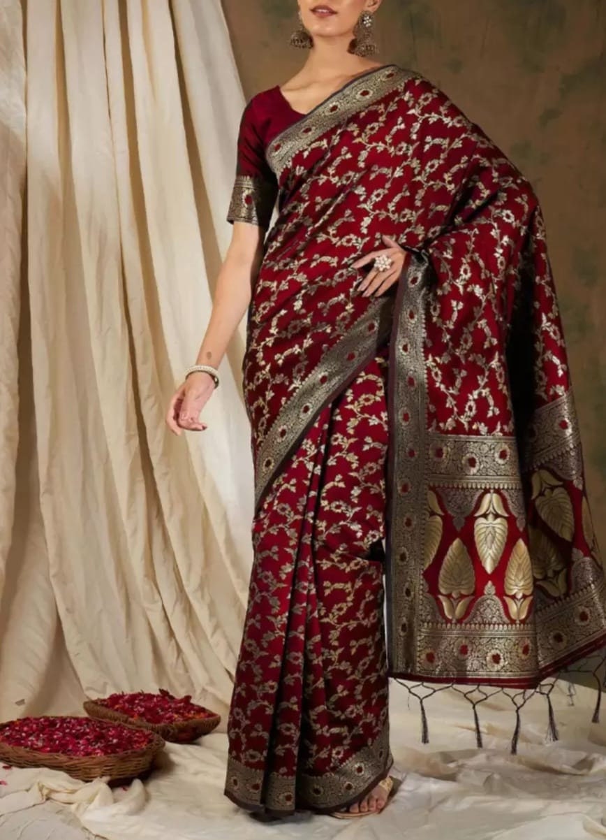 Woven Design Zari Kanjeevaram Saree, Maroon and golden kanjeevaram saree, Saree With FREE Matching Petticoat