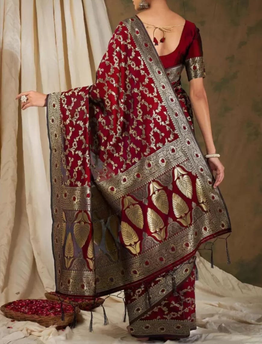Woven Design Zari Kanjeevaram Saree, Maroon and golden kanjeevaram saree, Saree With FREE Matching Petticoat