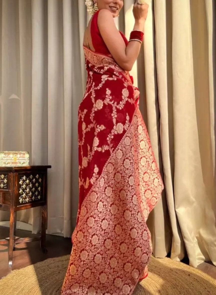 Red and gold-toned kanjeevaram saree, Woven Design Zari Pure Silk Kanjeevaram Saree, woven design border, Perfect Gift Christmas