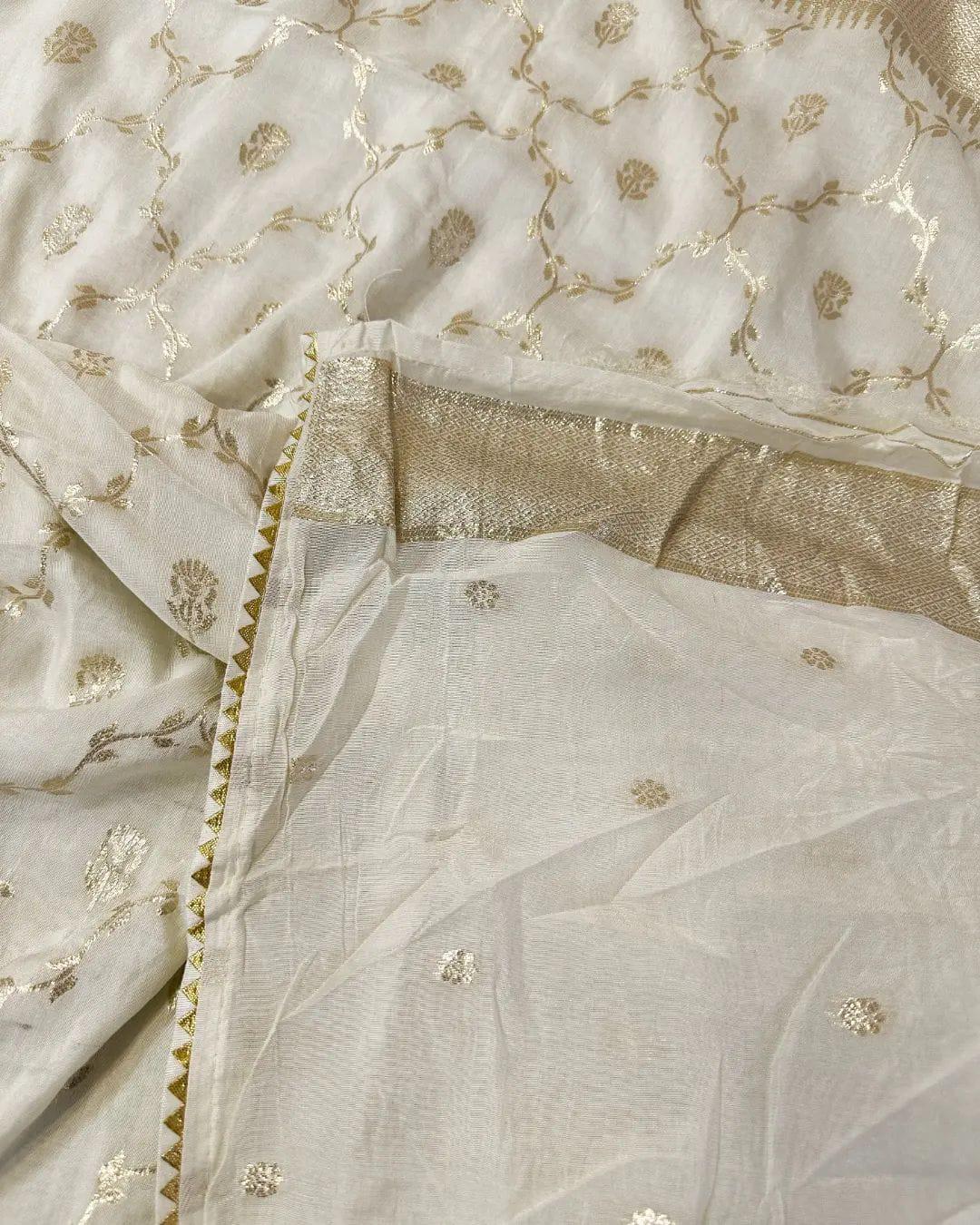 WHITE Pure Soft Russian Silk Saree with Finest ZARI Weaving Pallu, JACQUARD Woven Border, and Vijaya Piping Border with Butti Weaving Blouse