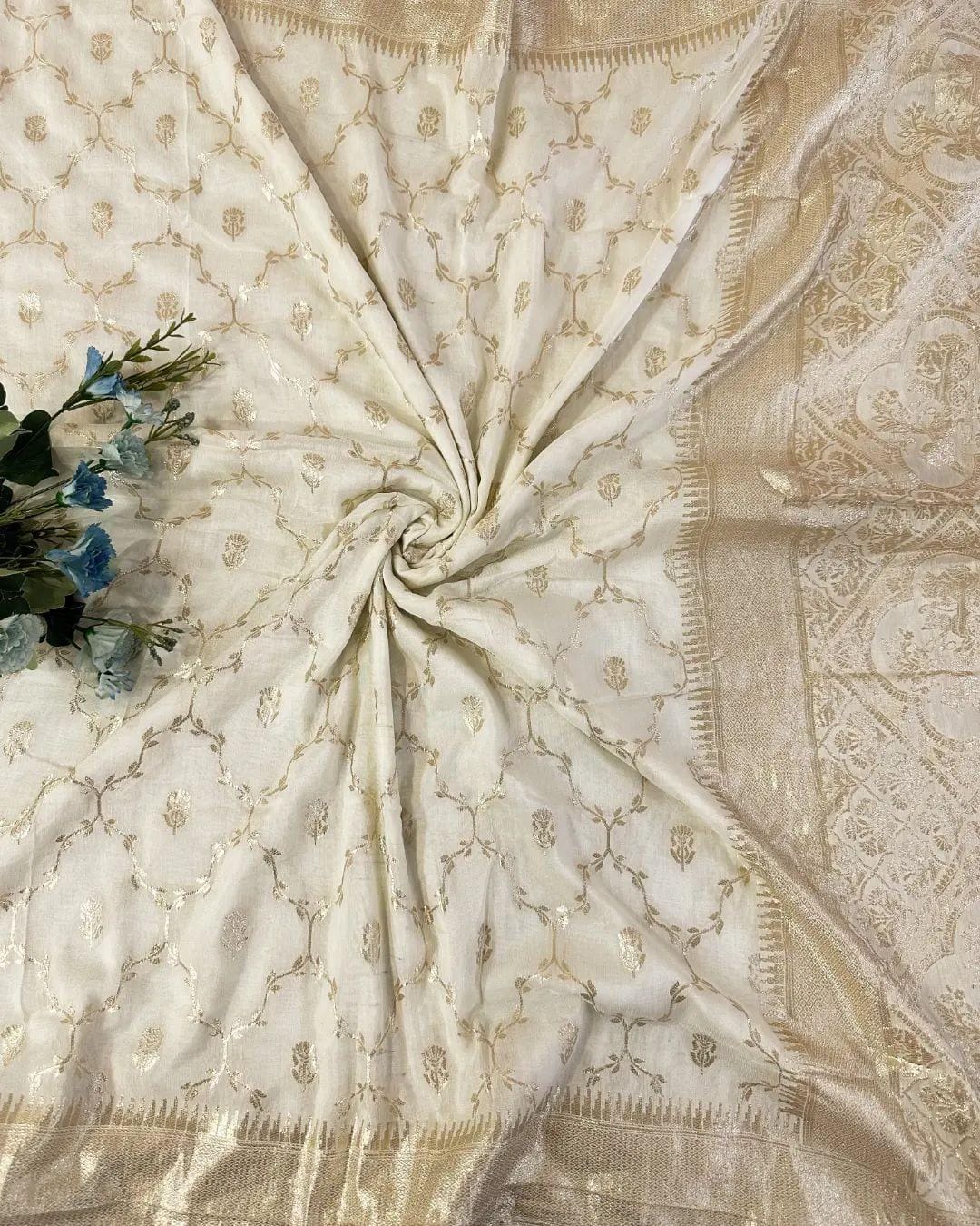 WHITE Pure Soft Russian Silk Saree with Finest ZARI Weaving Pallu, JACQUARD Woven Border, and Vijaya Piping Border with Butti Weaving Blouse