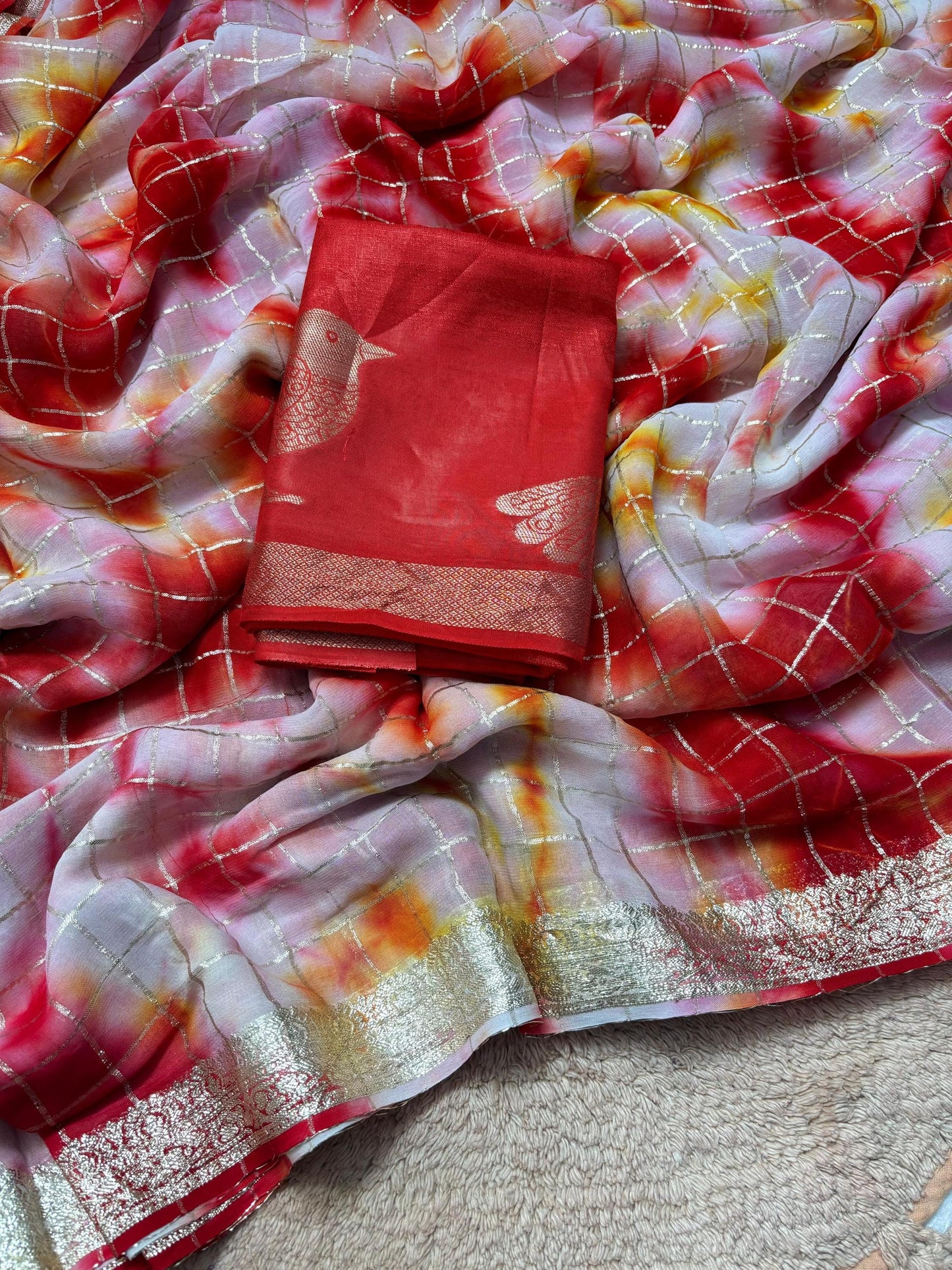 Pure Viscose Georgette Saree with Shibori Dye, Weaving Checks, Sparrow Khadi Silk Contrast Blouse – Elegant Unique Design for Christmas Gift