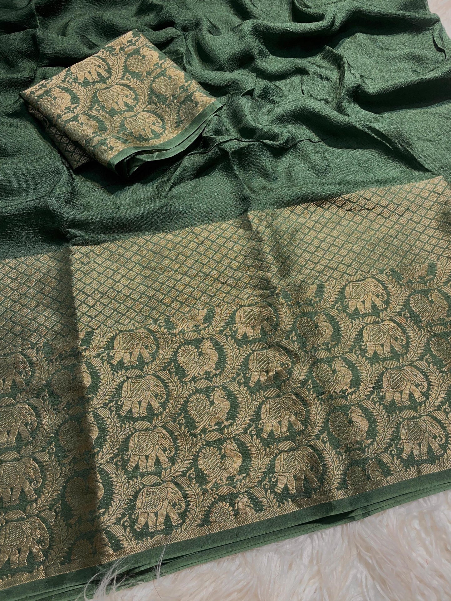 Red Viscose Saree with Jacquard Elephant Design Border and Blouse Piece Saree, Luxury Wedding Reception Wear Saree, Best Christmas Gift